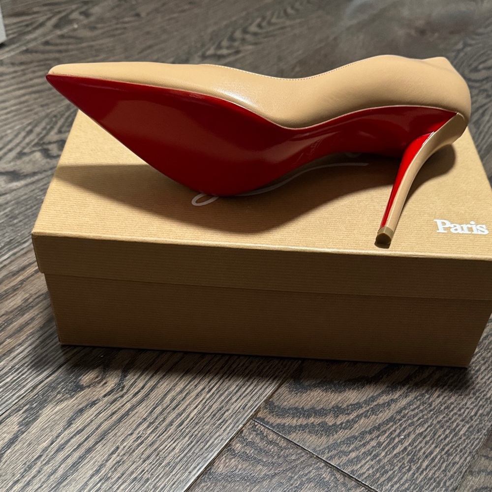 NIB Christian Louboutin Nude Apostrophy Pump 100 heels, size 40 - Picture 3 of 5